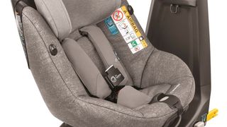 Der Maxi Cosi Axiss-Fix kostet 649 Euro. (Maxi Cosi)