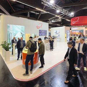 Star Power zeigt aktuelle Entwicklungen bei SiC-MOSFETs, IGBT-Modulen und Leistungsmodulen für moderne elektrische Antriebssysteme und industrielle Anwendungen. Schwerpunkte des Messeauftritts sind hohe Leistungsdichten, effizientes Thermomanagement und die Weiterentwicklung von SiC-Technologien bis 2.300 V.(Bild:  StarPower)