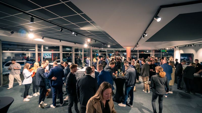 Zahlreiche Gäste kamen am ersten Abend. (Bild: Senger)