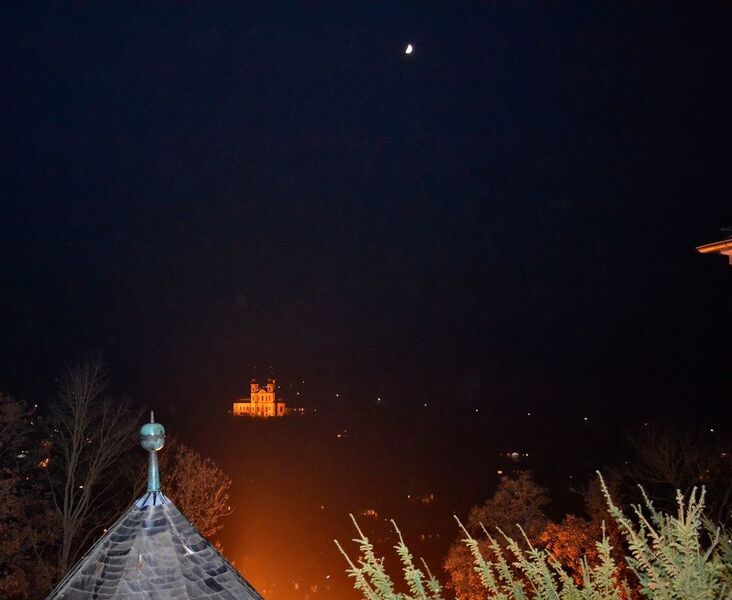 Bei der Abendveranstaltung ging es für die Teilnehmerinnen und Teilnehmer in das Mainfränkische Museum auf der Festung Marienberg. Anschließend wurde gemütlich in der Burggaststätte gespeist. (PROCESS / Kempf)