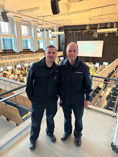 Danke an die Freiwillige Berufsfeuerwehr Kassel, die mir jede versperrte Tür öffnete. (Bild: Vogel IT-Medien)