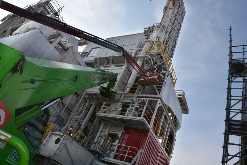 Installation work on the VDD 400.2 offshore deep drilling rig. (Picture: Jacob)