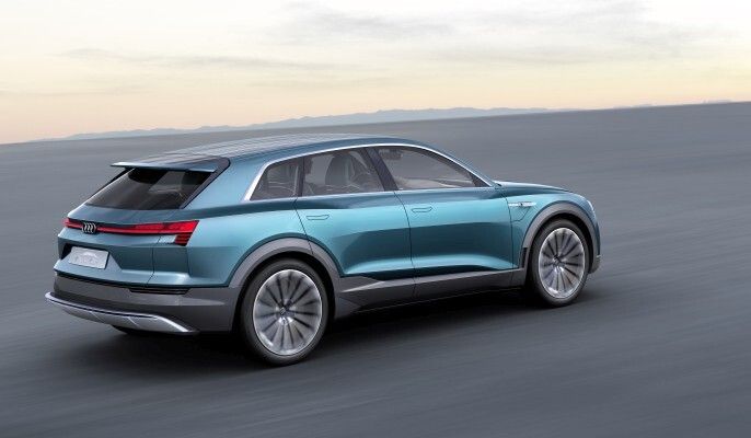 Der Audi e-tron quattro: ein Konzeptfahrzeug mit 503 PS und 500 km Reichweite (Bild: Audi)