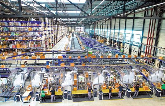 Mit dem digitalen Workforce-Management gewinnt Rhenus Contract Logistics Netherlands mehr Transparenz über alle Standorte und kann flexibel agieren.(Bild:  Studio van Assendelft)