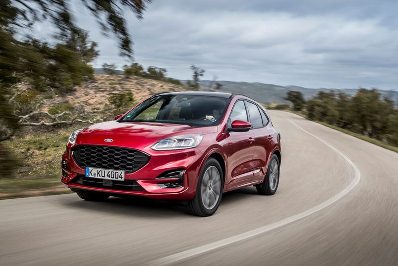 Der Kuga mit Hybrid-Diesel tritt richtig kräftig an und der Normverbrauch liegt bei nur knapp über fünf Litern. (Bild: Ford)