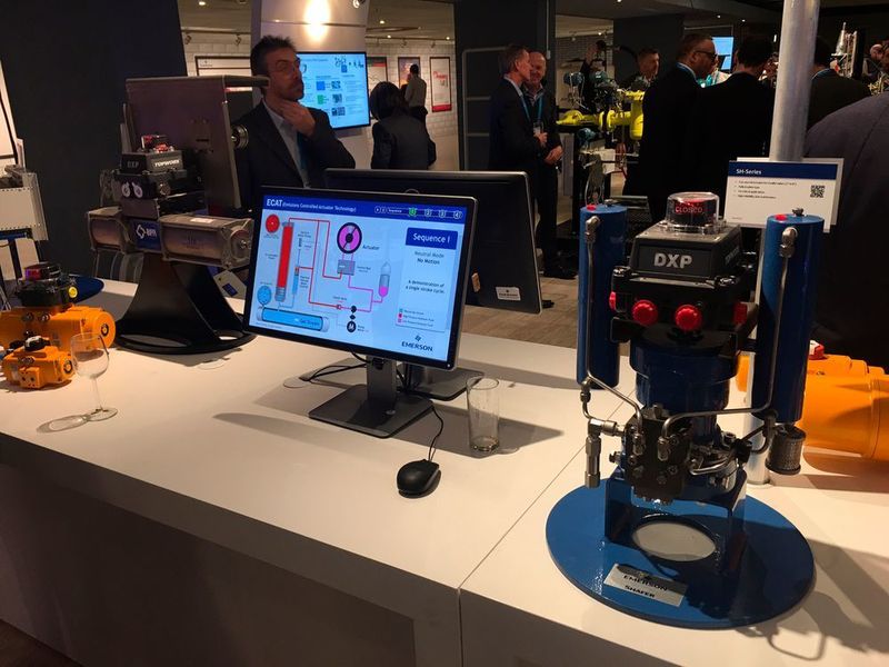 Technologie zum Anfassen und Ausprobieren auf der Expo von Emersons Global User Exchange in Den Haag. (PROCESS)