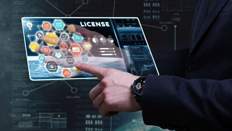Die Abschaffung der kostenlosen Grace Period und die Preiserhöhungen ab Juli 2026 markieren einen Wendepunkt in der Microsoft-Cloud-Lizenzierung. (Bild: ©  Egor - stock.adobe.com)