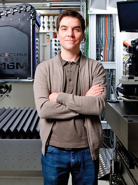 Vincent Olieric, Wissenschaftler am PSI, ist sowohl Experte für Proteine und andere biologische Moleküle als auch für Synchro­tronstrahlung. (Paul Scherrer Institut)