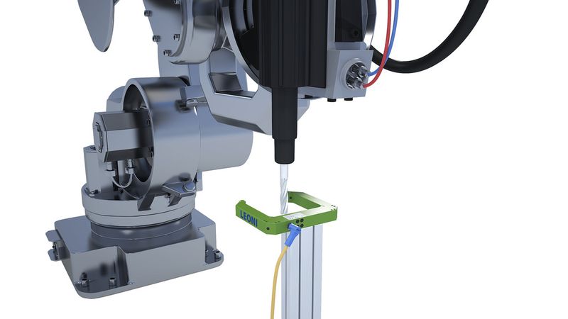 Fräsen. ( Leoni Protec Cable Systems)