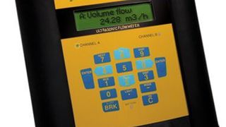 Die Ultraschalldurchflussmesser Fluxus F608 und G608 sind nicht nur sicher, genau und zuverlässig, sondern auch sehr kompakt und leicht.  (Bild: Flexim)