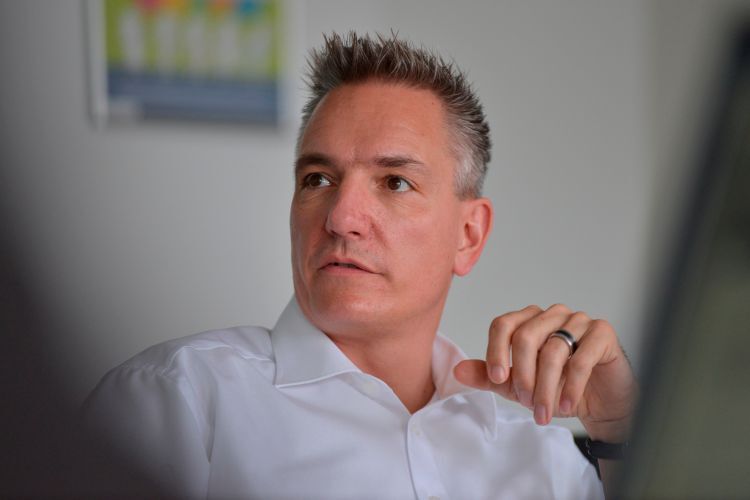 Auch Wolfgang Michel, Chefredakteur des »kfz-betrieb«, gab seine Einschätzung zum Bewerberfeld ab... (Untch / Vogel Business Media)