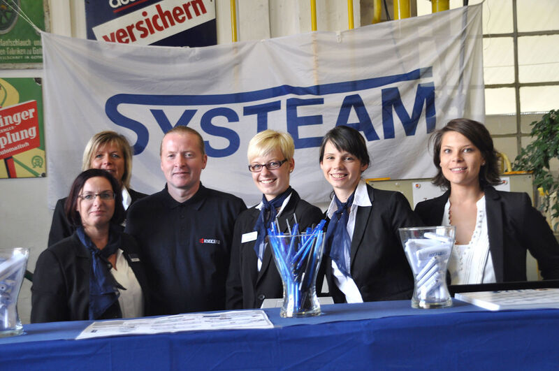 Birgit Witt, Inge Popp, Joey Kelly, Lisa Schober, Sonja Weger und Susanne Böhmer (v.l.n.r.) (Bild: Systeam)