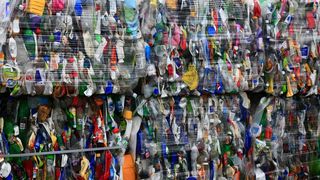 Chemisches Recycling soll Kunststoffabfälle wieder als Rohstoff für die Produktion nutzbar machen. (Bild: frei lizenziert)