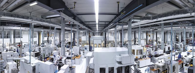 Blick in die neue urbane Produktion der Zukunft der Fellbacher Wittenstein Bastian GmbH. (Bild: Wittenstein)