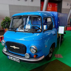 Auch manche DDR-Klassiker wie der Kleintransporter Barkas B 1000 waren zu sehen.