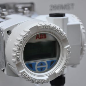Ein Highlight ist der Multisensor-Differenzdruckmessumformer 266MSH... 