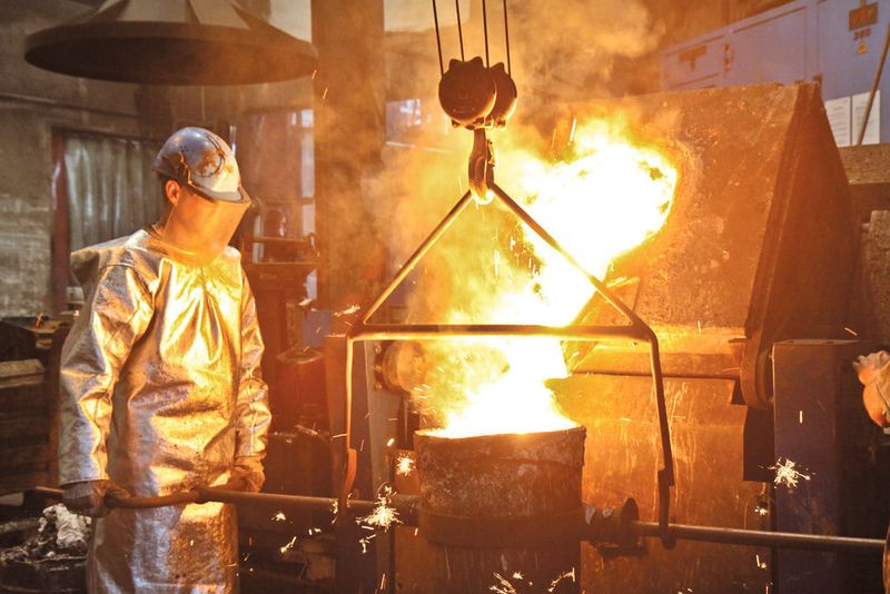 Bild 1: Der Anwendungsschwerpunkt von Gusseisen mit Lammellen- und Kugelgraphit sind Investitionsgüter, zum Beispiel Pumpengehäuse bis 1000 kg.  (Bild: Hess)