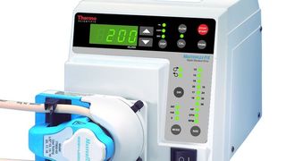 Masterflex-Pumpenkopf der Baureihe „Easy Load III“ für Fördermengen von 0,06 ml/min bis 2900 ml/min mit Digital Standard Antrieb  (Bild: Ponndorf)