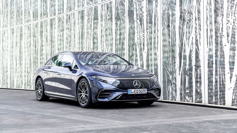 Ab 2022 soll der Wagen auf Autobahnen bis Tempo 60 im Level 3 autonom fahren können. (Bild: ampnet/Autoren-Union Mobilität/Daimler)