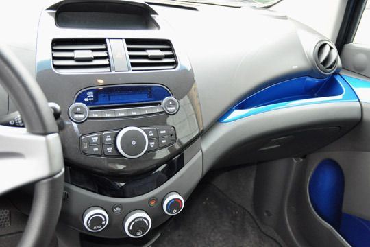 Ordnung und Style um die Mittelkonsole. (Archiv: Vogel Business Media)