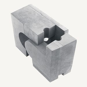 Popp nutzt verschieden mechanische Bearbeitungsverfahren zur Fertigung individueller Kunststoffteile, wie etwa das Wasserstrahlschneiden.