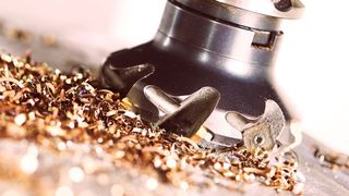 Nichteisenmetalle wie Kupfer und Aluminium rücken in den Fokus der Industrie. Der Leichtbau und die E-Mobilität stecken dahinter. Hier gibt es einige Tipps, wie man die Zerspanung dieser Trendmetalle angehen kann. (Kadmy - stock.dadobe.com)
