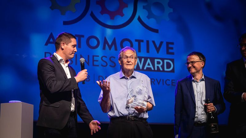 ... setzte sich das Aschaffenburger Autohaus Kunzmann als Gesamtsieger in der Kategorie Service durch. (Bild: Stefan Bausewein)