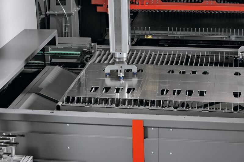 Das System „Bysort“ steigert außerdem die Geschwindigkeit des gesamten Abräumprozesses der Teile nach dem Laserbeschnitt, wie es heißt. Bystronic erreiche das etwa durch effizienter durchlaufbare Systemfahrwege.  (Bystronic)