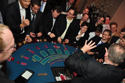 Final Call beim Black Jack (Archiv: Vogel Business Media)