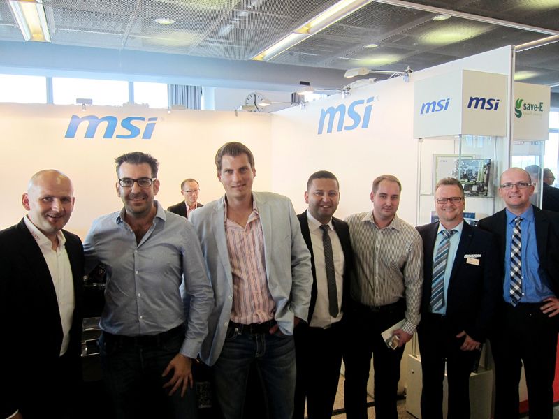 (v. l.) Tom Kompes, Littlebit, Thomas Anyfantis und Jürgen Musiol, NetFactory, Erhan Ilhan, MSI, Sven Weicker, notebook.de, Dirk Bartz und Rafael Glenz, api 					 (Bild: Vogel IT-Medien GmbH)