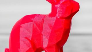 Spritzgießen oder 3D-Druck? Ein Experte der Barlog Gruppe kommentiert und beantwortet die Frage nach der richtigen Wahl des Fertigungsprozesses für Kunststoffteile. Thomas Kalenbach, Anwendungstechniker bei Barlog, weiß, wie der Hase läuft... (Barlog)
