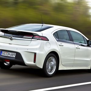 Der Opel Ampera kam vor dem E-Auto-Hype.(Bild:  Opel)