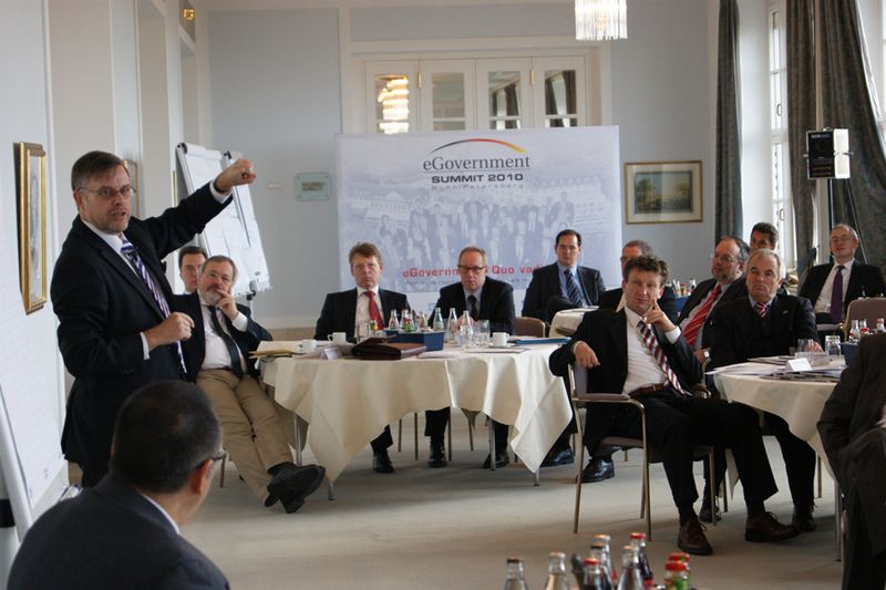 Natürlich gab es nach dem Vortrag von Professor Dr. Dueck ... (Archiv: Vogel Business Media)