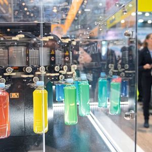 Vernetzte Maschinen und Prozesse sind ohne Software nicht möglich. Künstliche Intelligenz kann bestehende Lösungen zudem erweitern.