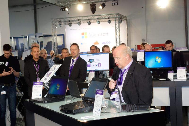 Siegbert Wortmann begrüßt die Partner und Kunden zur Hausmesse und zum 30.Jubiläum. (Bild: IT-BUSINESS)