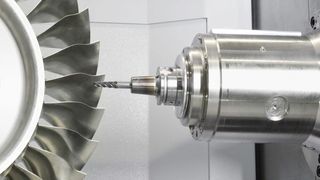 Am besten hat sich die Gruppe in ihren grössten Absatzmärkten entwickelt: Starrag in der Luft- und Raumfahrt, der Luxusgüterindustrie und dem Bereich «Trucks & Buses»; Tornos in der Medizin- und Dentaltechnik. (Bild: StarragTornos Group AG)