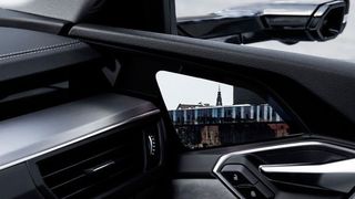 Im neuen Audi E-Tron sollen optional Kameras statt Außenspiegel zum Einsatz kommen.  (Audi AG)