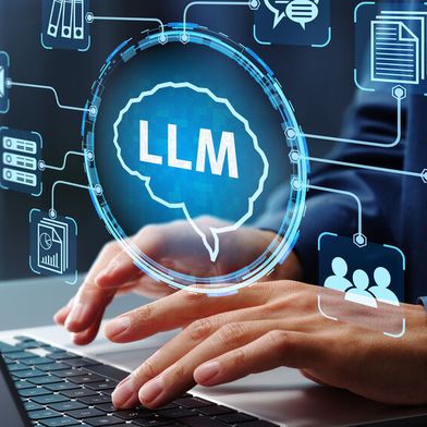 Das Löschen personenbezogener Daten aus KI-Modellen bleibt technisch und rechtlich eine Herausforderung – Verlernen gilt als möglicher Ansatz. (Bild: © tadamichi - stock.adobe.com)