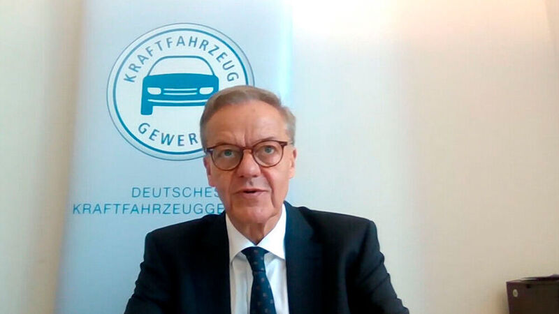 Dr. Christoph Konrad, Leiter des ZDK-Hauptstadtbüros, leitete den 15. Berliner Automobildialog des ZDK, der als Webmeeting stattfand. (Pfaff/»kfz-betrieb«)