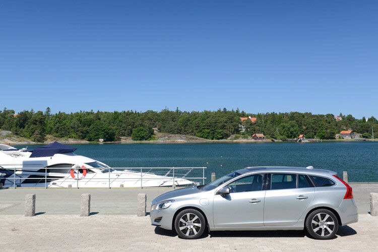 Als Plug-in-Hybrid kostet der V 60 rund 10.000 Euro mehr als das Modell mit konventionellem Antrieb. (Foto: Volvo)
