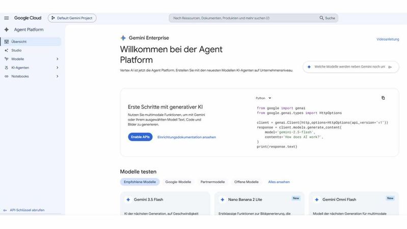 Die Übersichtsseite der Gemini Enterprise Agent Platform weist Vertex AI als Vorgänger aus und zeigt neben einem Python-Codebeispiel die empfohlenen Modelle für den Einstieg.(Bild:  T. Joos)
