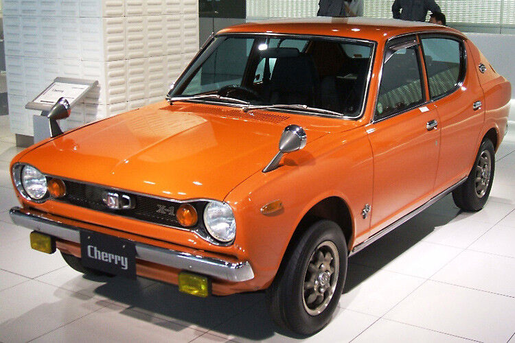 So sahen Datsun-Fahrzeuge früher aus: Die erste Generation des Datsun Cherry wurde von 1970 bis 1977 gebaut. (Foto: Wikipedia)