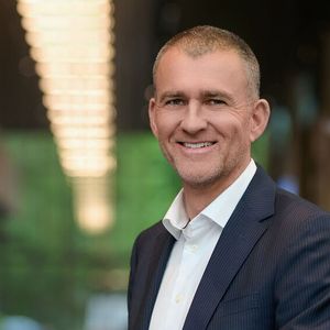 Christian Ach, Leiter Markt Deutschland der BMW Group, zieht auf dem Deutschen Remarketing Kongress Zwischenbilanz nach sechs Monaten Agenturvertrieb mit jungen Gebrauchtwagen bei Mini.(Bild:  Rainer Haeckl)