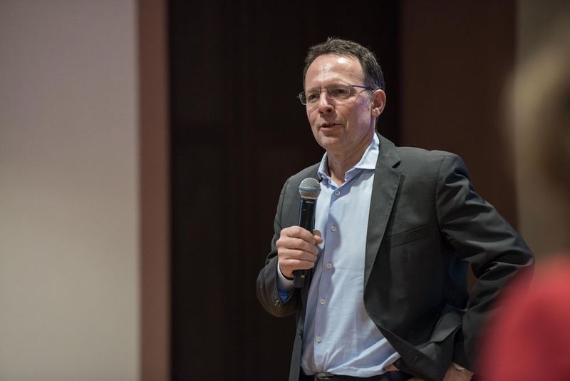 Moderator Leon Urbas (TU Dresden) (Gollin)