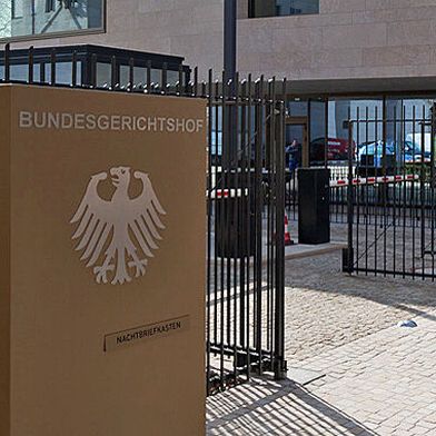 Der Bundesgerichtshof hat die unterschiedliche rechtliche Behandlung von Taxi-Diensten und Mietwagen bestätigt. (Bild: Pressestelle Bundesgerichtshof)
