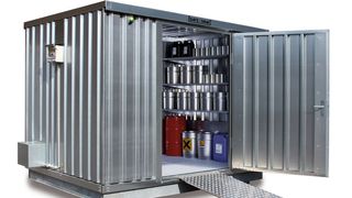 Durch den Einbau von Lüftungskiemen an drei Seiten des Safe Tanks wird Säbu zufolge ein 1,9 fach höherer Luftwechsel pro Stunde erreicht, als in einem Gefahrstoffcontainer ohne Lüftungskiemen. (Säbu)