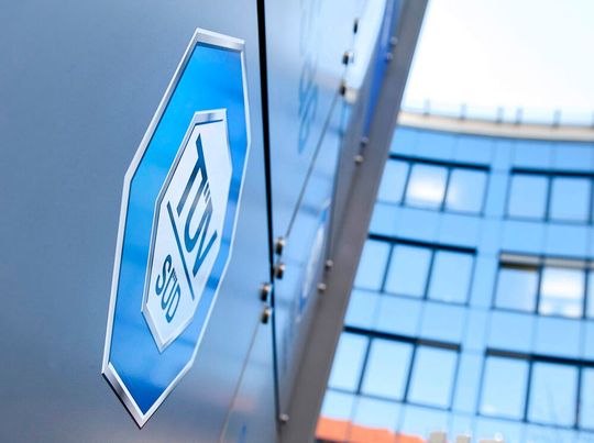 Seit Juni 2020 ist TÜV Süd von der EU notifiziert und zählt außerdem zu einer der wenigen benannten Stellen, die zugleich nach der neuen IVDR sowie auch nach der bisherigen IVDD prüfen durften. Seit Juni 2020 ist TÜV Süd von der EU notifiziert und zählt außerdem zu einer der wenigen benannten Stellen, die zugleich nach der neuen IVDR sowie auch nach der bisherigen IVDD prüfen durften.