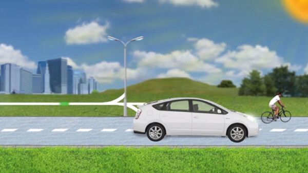 auf der wir mit Autos und Fahrrädern fahren können? (Bild: SolaRoad)