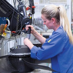 EBM-Papst beschäftigt knapp 40 Prozent seiner Mitarbeitenden in Deutschland, doch der Schwerpunkt der Tätigkeiten des Unternehmens wird mehr und mehr außerhalb Europas liegen. (Bild: EBM-Papst)