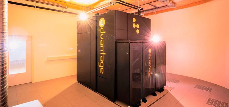 Berechnungs-Power! Das ist der D-Wave-Quantenannealer – Europas erster Quantencomputer, der auf über 5000 Qubits zurückgreifen kann. Am Forschungszentrum Jülich hat er nun mit der Arbeit begonnen. Berechnungs-Power! Das ist der D-Wave-Quantenannealer – Europas erster Quantencomputer, der auf über 5000 Qubits zurückgreifen kann. Am Forschungszentrum Jülich hat er nun mit der Arbeit begonnen.